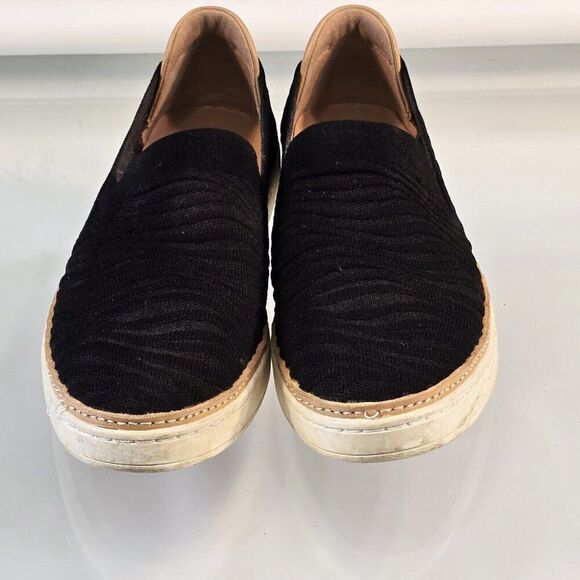UGG Sammy Wavy Knit Slip On Loafer Sneaker Flats Women US Size 8 Black 1125017 - Picture 11 of 11